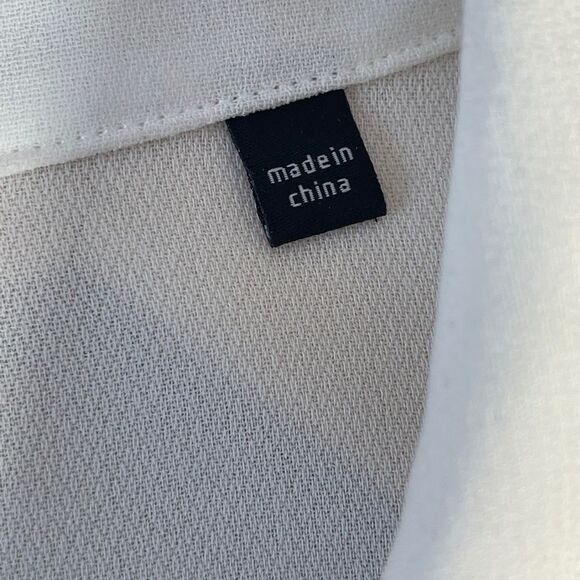 CAbi White Sleeveless Pleat Hem Button Down Blouse Style 3439 Sz S - Picture 7 of 9